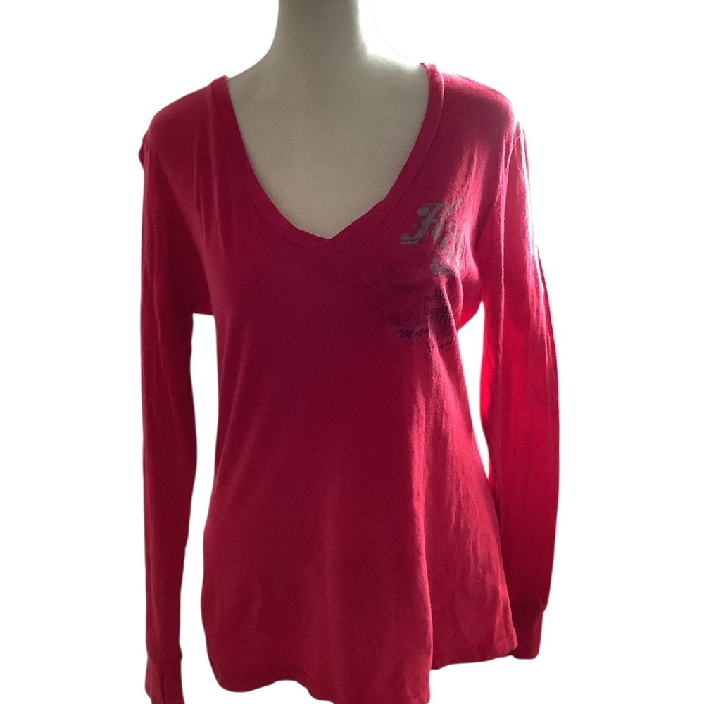 Harley-Davidson Women's Red Long Sleeve V-Neck Tee. Classic Fit, WORN ONCE